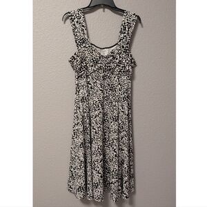 Black and White Sleeveless Dress With White Lace Accent